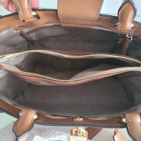 Gramercy Large Leather Satchel - Picture 5 of 5